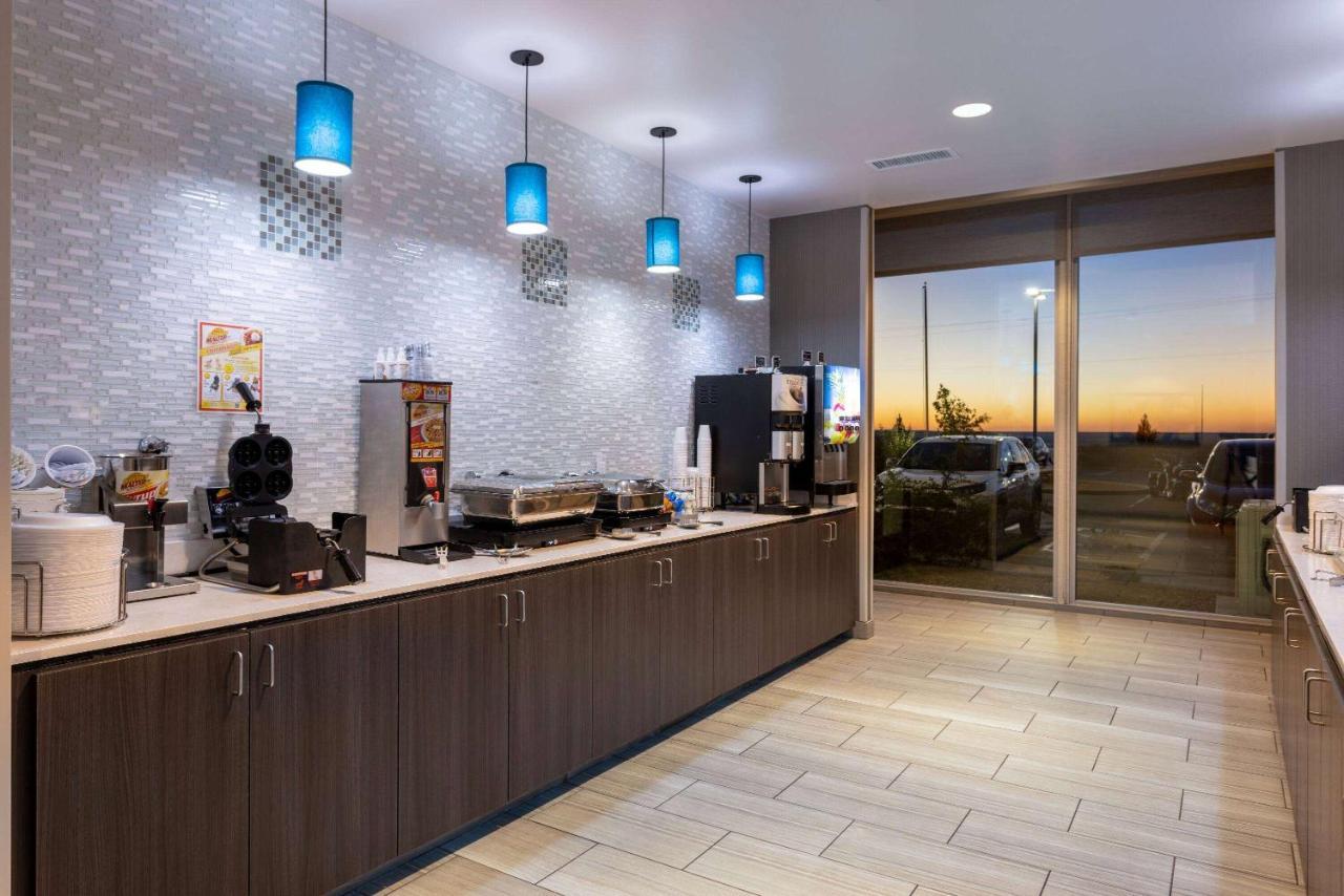 La Quinta Inn & Suites By Wyndham Holbrook Petrified Forest Eksteriør billede